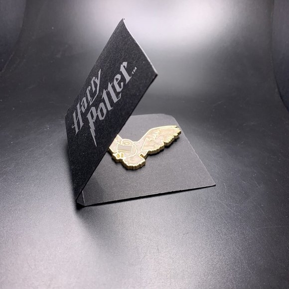 Harry Potter Hedwig Pin Loot Crate Exclusive Enamel Snowy Owl - Picture 4 of 6